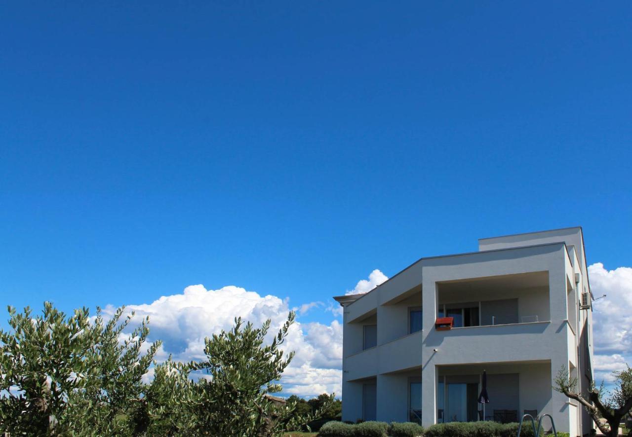 Apartment Fiorella Porec Exterior photo