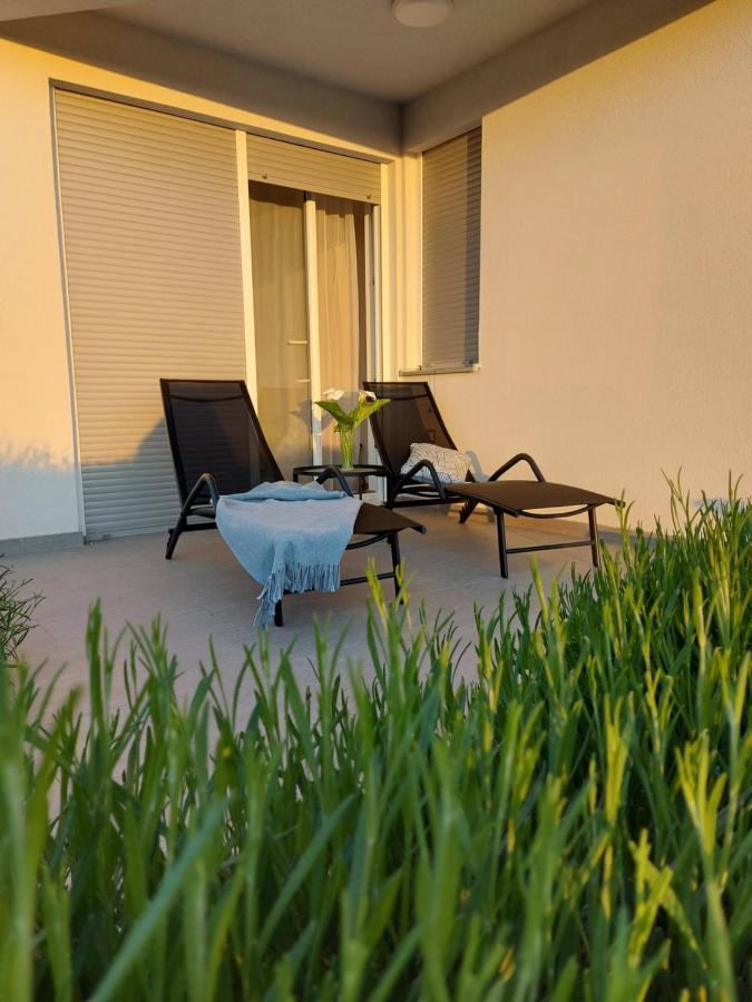 Apartment Fiorella Porec Exterior photo